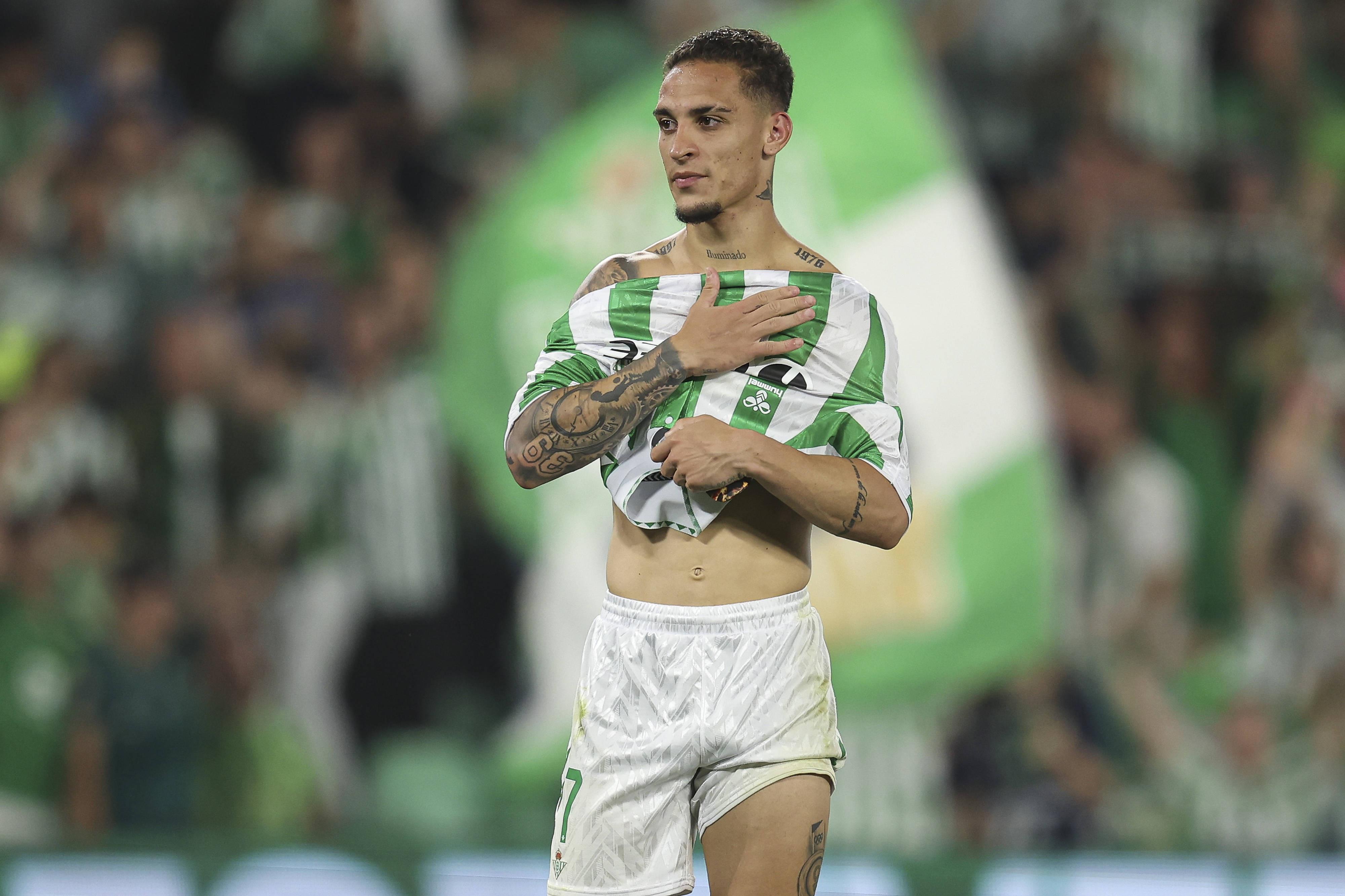 赛中安排他, 此前安东尼 赛中安排他, 此前安东尼