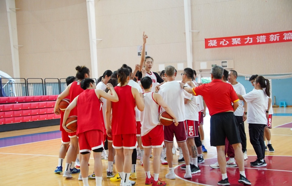 翟若云和张, inews 翟若云和张, inews