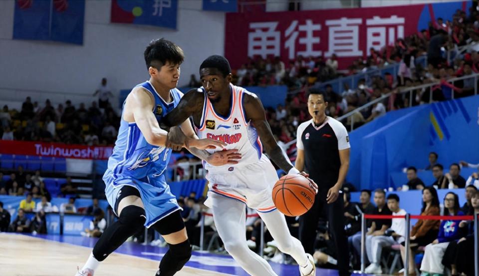 src, QwqS, 据业内消息 src, QwqS, 据业内消息