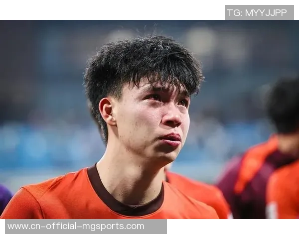 疼爱！王钰栋因累缺席熊猫杯，新星不该被路程压垮